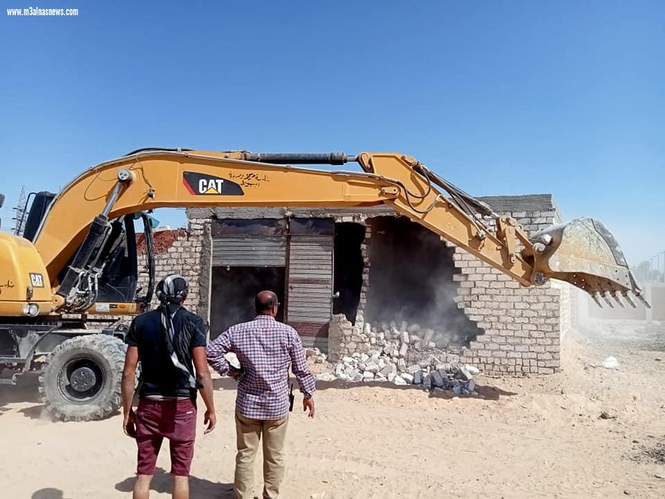 محافظ أسيوط يعلن إزالة 25 حالة تعدي على أراضي أملاك دولة ومجارى مائية بمركز صدفا ضمن المرحلة الثانية من الموجة الـ 18 لازالة التعديات