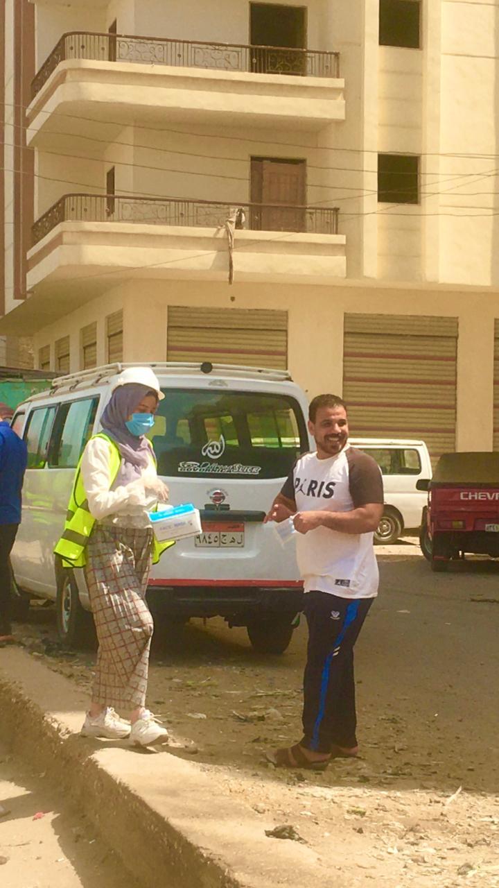 مستقبل وطن يواصل توزيع كراتين المواد الغذائية بكفرالشيخ