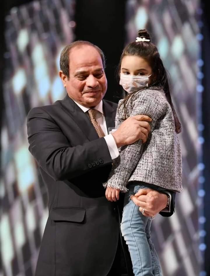 اللمسة الحانية.. والرئيس القدوة