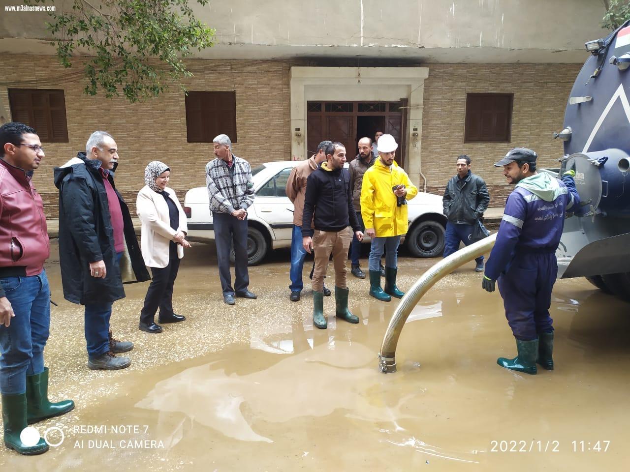 محافظ أسيوط : استمرار جهود رفع وازالة اثار الامطار ..والسكرتير المساعد تتابع الاعمال بمراكز ابنوب والفتح وحى شرق وغرب