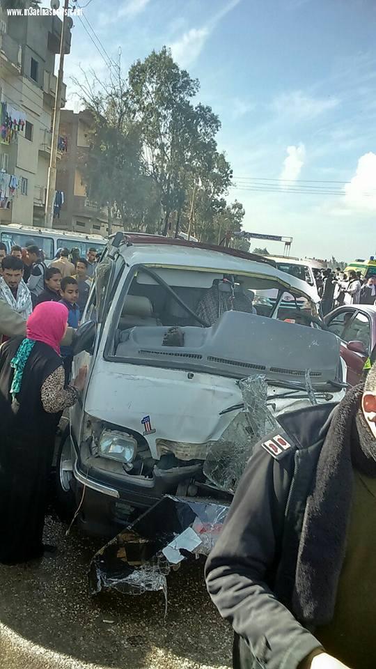 11 مصابا فى حادث تصادم سيارتين بكفر الشيخ والإسعاف تدفع بـ12 سيارة..