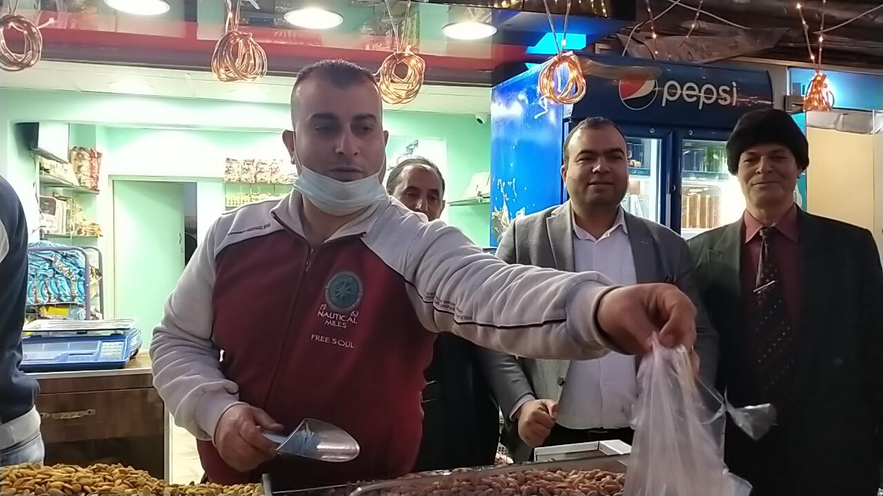 بحضور العبد.. افتتاح محلات بندق وكاجو للمسليات بكفرالشيخ.. صور