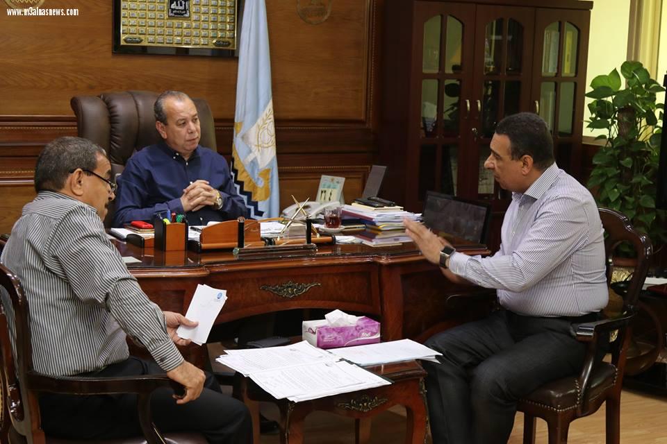 محافظ كفرالشيخ يناقش استعدادات العيد القومى للمحافظة