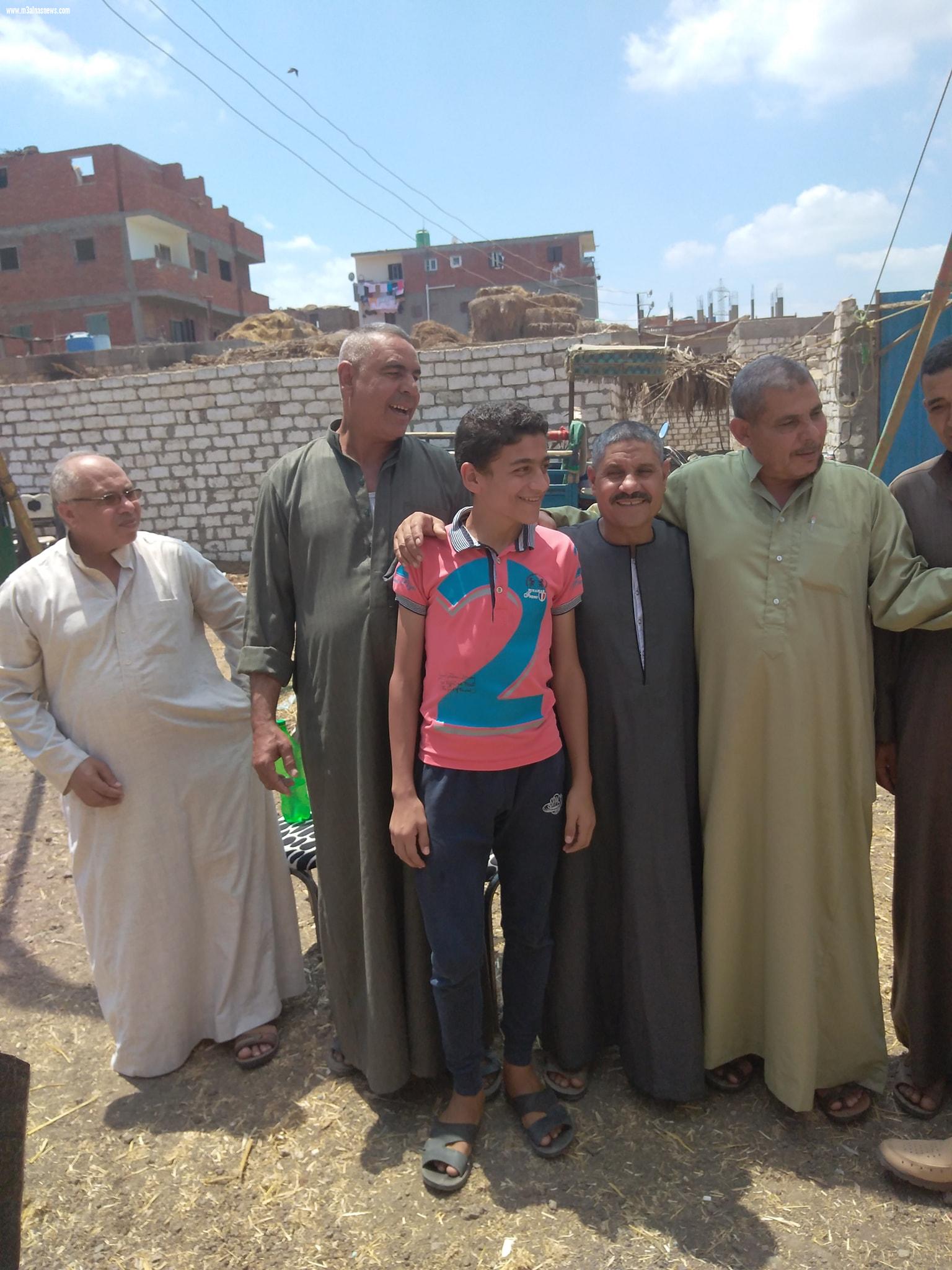 تهنئة بالزفاف السعيد.