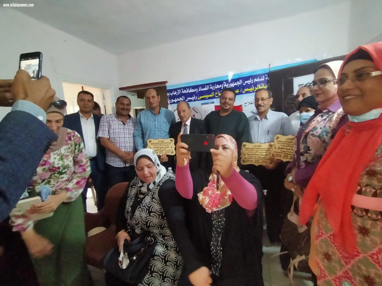 حملة الوحدة الوطنية وجريدة مع الناس نيوز تحتفيان بعيد الفلاح الـ69