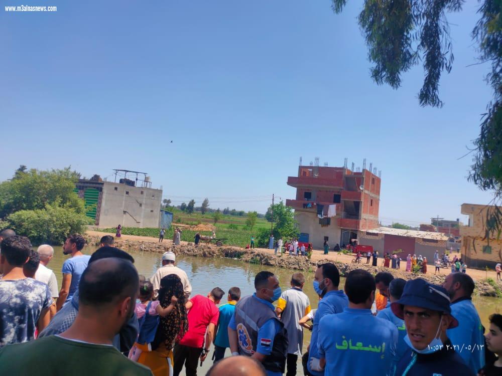 إصابة 4 أشخاص إثر انقلاب سيارتهم بإحدى الترع بكفرالشيخ