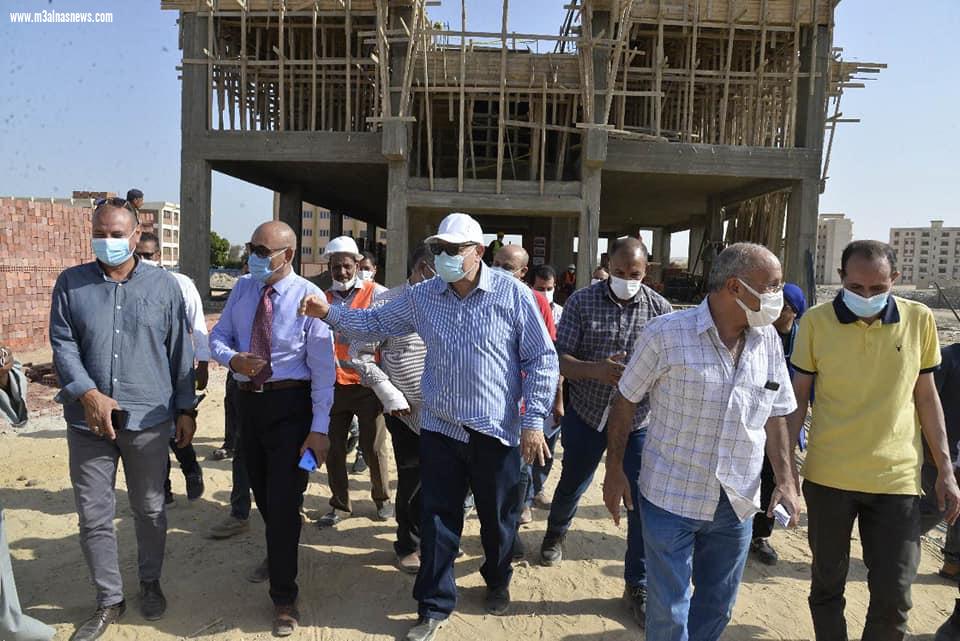 محافظ أسيوط يتفقد أعمال انشاء مجمع الخدمات بقرية دشلوط بمركز ديروط ضمن المشروع القومي لتطوير الريف المصري والمبادرة الرئاسية 