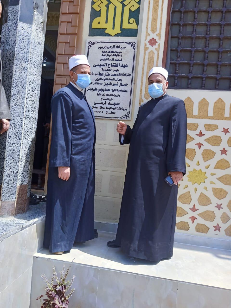 بالصور.. نور الدين يتابع أعمال التطهير والتعقيم لافتتاح مسجد.. وغرف العمليات لم ترصد مخالفات