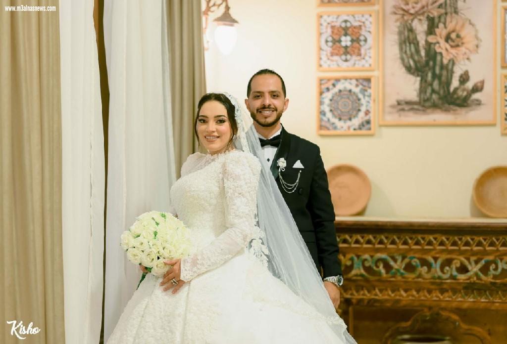 شحاتة يهنئ المحاسب رضا ابو السعيد بمناسبة زفاف ابنته