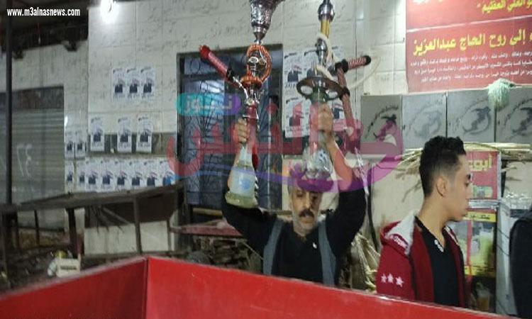 ضبط 10 كافيهات ومقاهى مخالفة للإجرارات الاحترازية بالمطرية