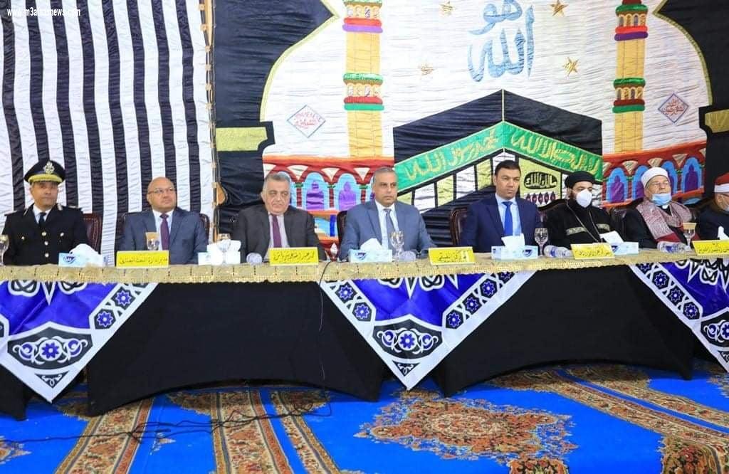 محافظ سوهاج ومدير الأمن يشهدان صلح عائلتي 
