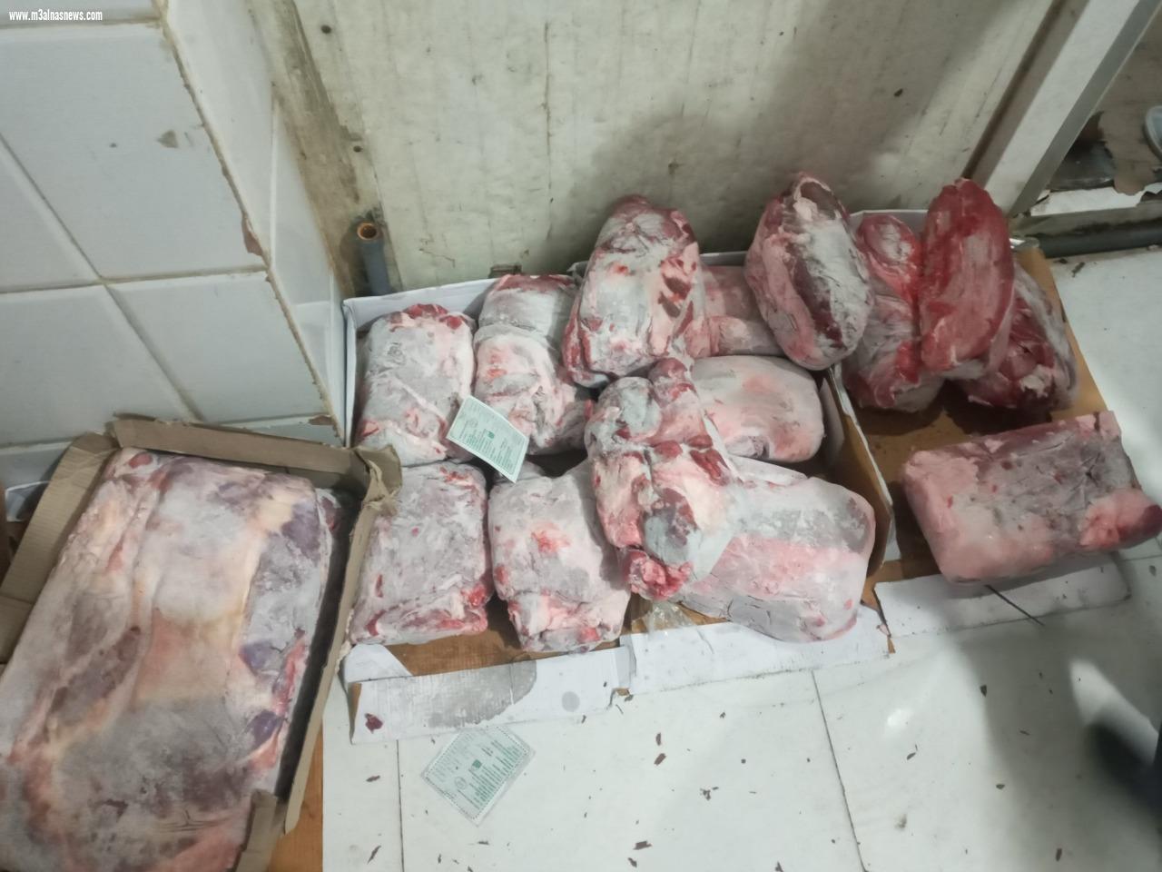 ضبط 5846 كيلو لحوم غير صالحة للاستهلاك الآدمي بكفر الشيخ