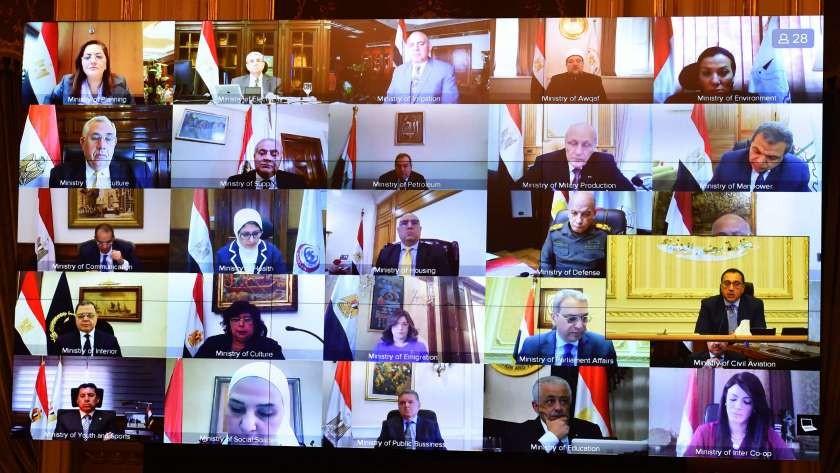 مدبولي يجتمع بالمحافظين عبر الكونفرانس وقرارات صرامة للمخالفين في شم النسيم