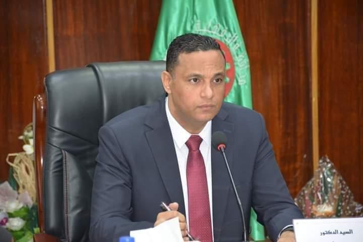 بعد إصابة مدير إدارة شئون البيئة ومحافظ الدقهليه بكورونا محافظ الدقهلية يمنح 14 يوما اجازه للعاملين بديوان المحافظة 