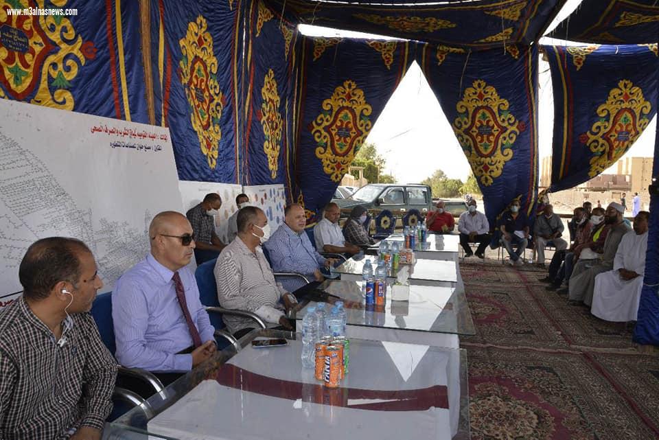 محافظ أسيوط يشهد اللقاء الجماهيري بقرية دشلوط لشرح المشروعات الجاري تنفيذها ضمن المبادرة الرئاسية