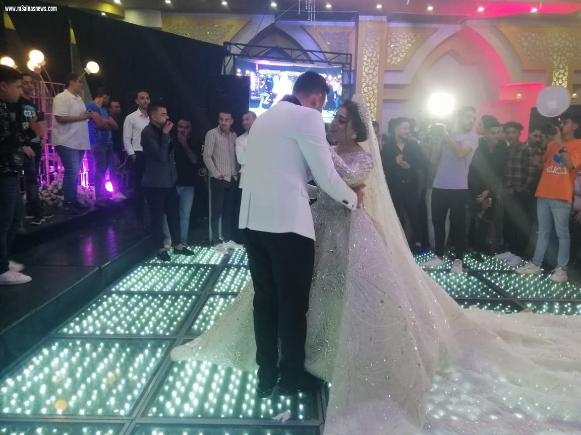 الزميل السيد شحاتة ... يهنىء ياسر دياب .. بزفاف نجلته