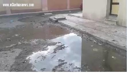 كارثة بيئية تهدد حياة الاطفال بإحدى مدارس كفر الشيخ 