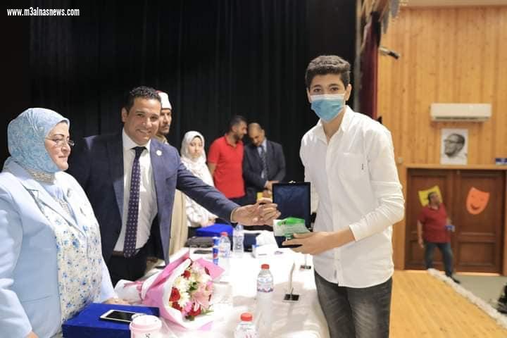 لقطات من تكريم الطلاب المتفوقين في الثانوية العامة والأزهرية لعام 2020/2021 برعاية النائب باسم حجازي