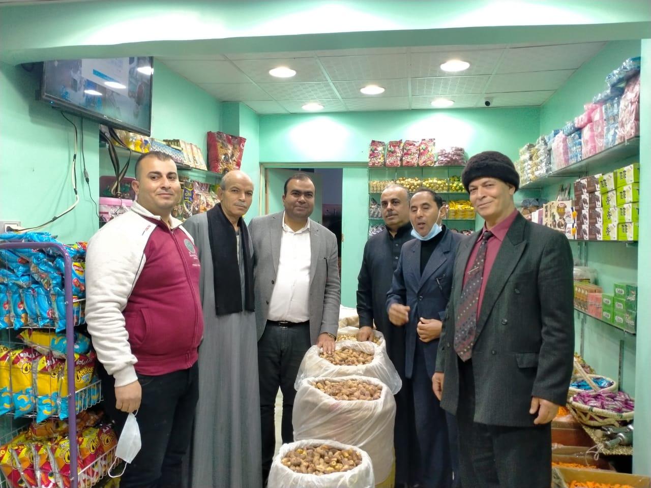 بحضور العبد.. افتتاح محلات بندق وكاجو للمسليات بكفرالشيخ.. صور