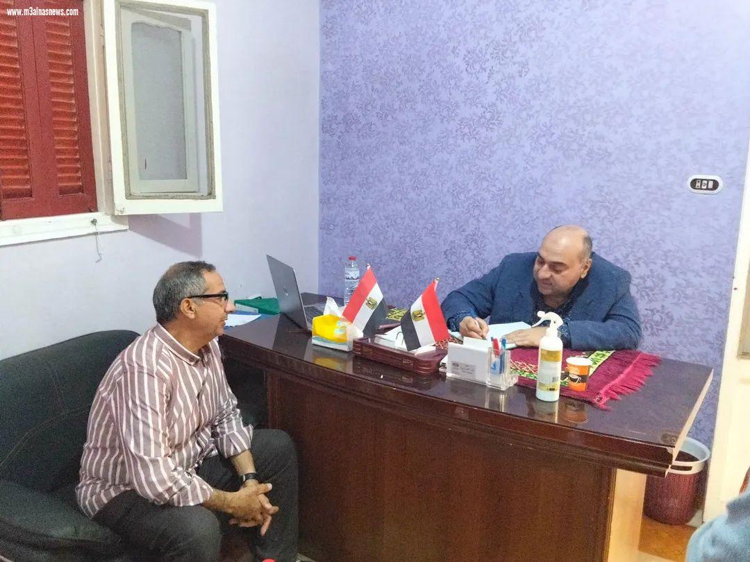 النائب وليد زيتون يلتقى بأهل الحامول بمكتبة لبحث مطالبهم والعمل على حلها فى اسرع وقت