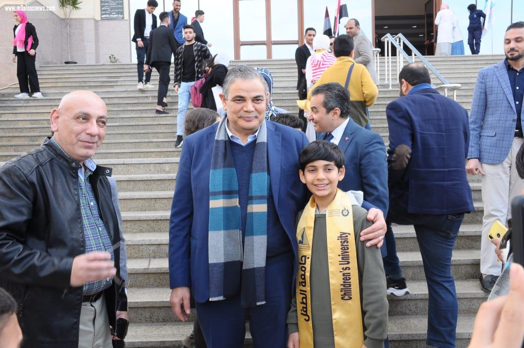 رئيس جامعة كفر الشيخ يفتتح المرحلة السادسة لمشروع جامعة الطفل