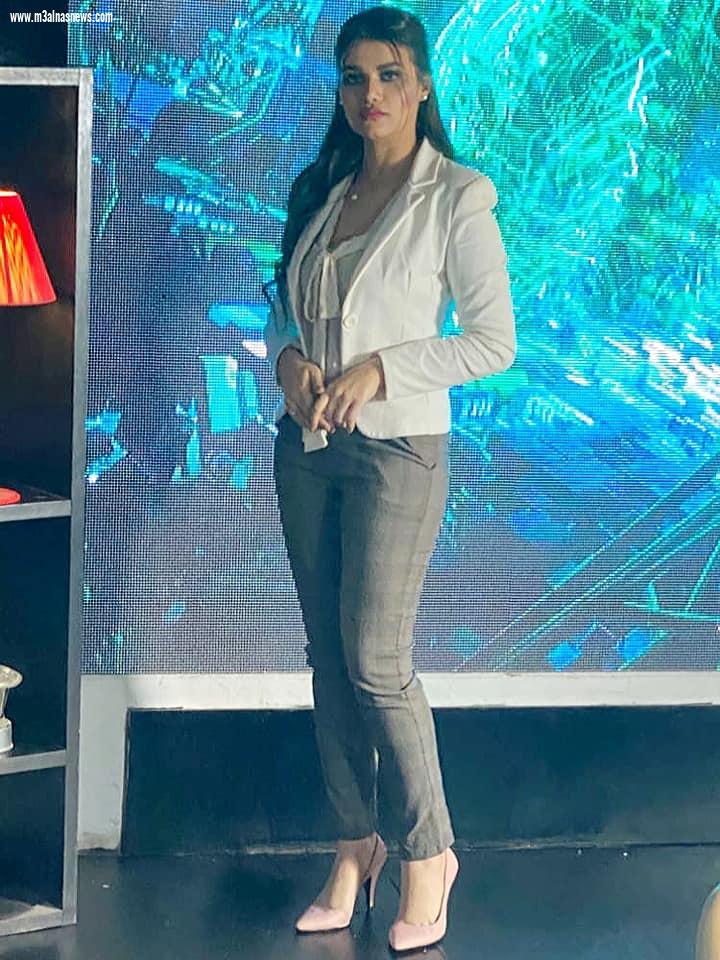 قريباً.. مى عبدالعزيز تستعد لإطلاق برنامجها «إللى جاى مع مى»