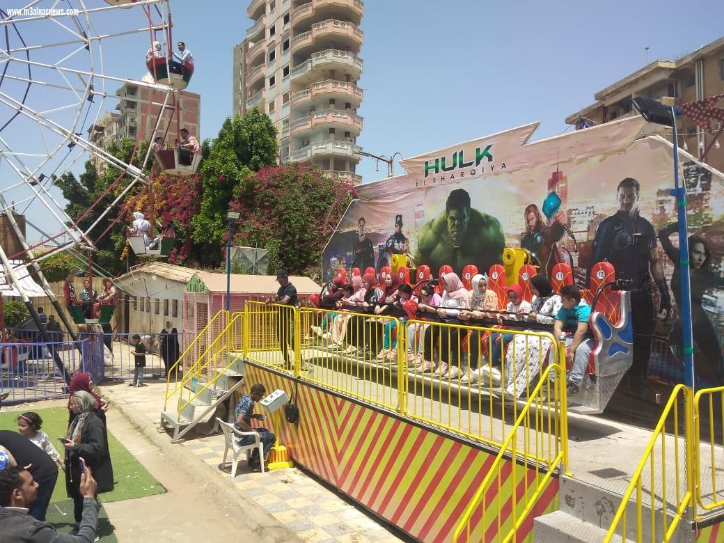 إقبال كبير على الحدائق والرحلات النيلية في ثاني أيام العيد بكفر الشيخ