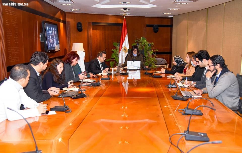 وزيرة الهجرة تعقد اجتماعا هام للتواصل مع المصريين بأوكرانيا