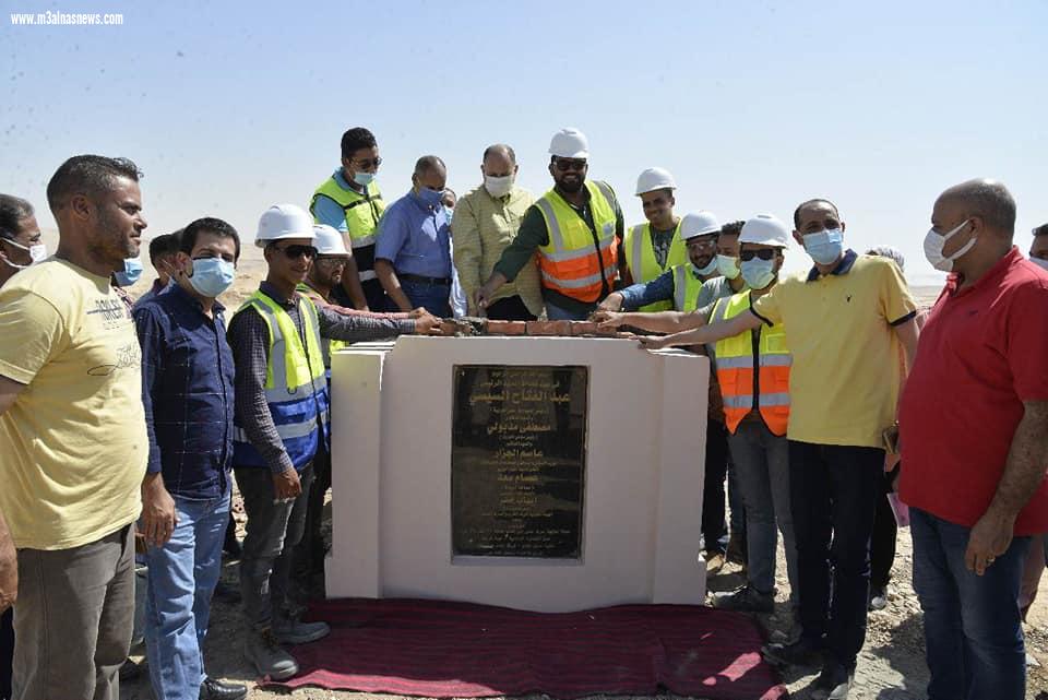 محافظ أسيوط يضع حجر أساس مشروع انشاء محطة معالجة الصرف الصحى ببني غالب وتوابعها بتكلفة 960 مليون جنيه ضمن مشروعات تطوير الريف المصرى المبادرة الرئاسية 