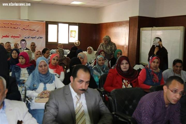 بالصور |نائب وزير الزراعة ومحافظ كفرالشيخ يبحثان تطوير الثروة الحيوانية والسمكية