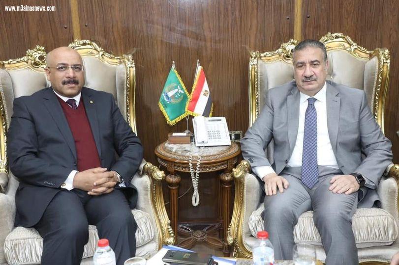 محافظ المنوفية يستقبل رئيس الإدارة المركزية للاستثمار لبحث أوجه التعاون بين المحافظة والهيئة وتقديم الدعم الكامل للمستثمرين