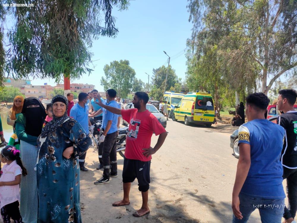 إصابة 4 أشخاص إثر انقلاب سيارتهم بإحدى الترع بكفرالشيخ