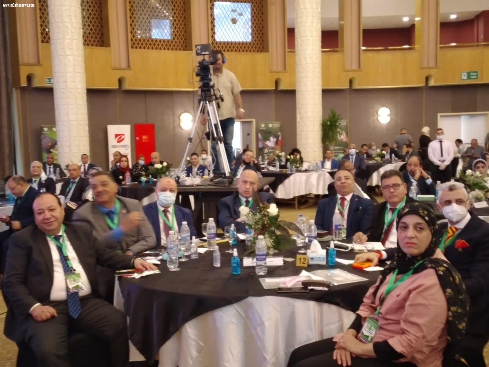 الدكتور يوسف العبد يشارك بمحاضرة فى معرض الأهرام الزراعى