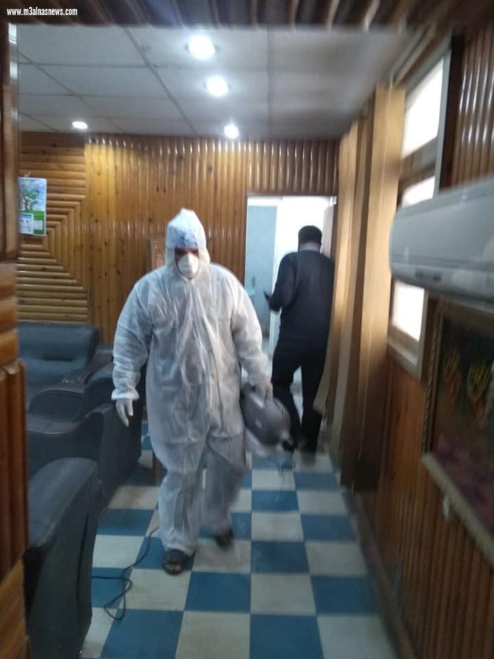 نقيب الأطباء البيطريين يقود حملة تعقيم وتطهير منشآت بكفر الشيخ ضد فيروس كورونا