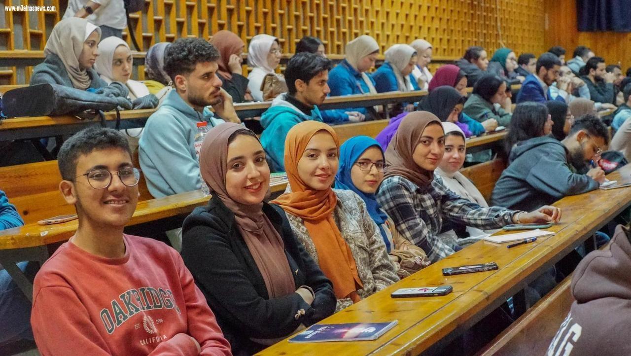 نظم الإتحاد المصري لطلاب كلية الصيدلة مؤتمر بعنوان .. مؤتمر السامبوزيم