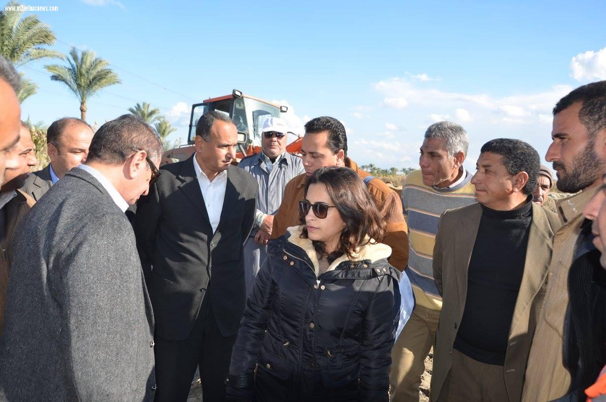 محافظ كفرالشيخ يتابع أعمال إنشاء مصنع الرمال السوداء بالبرلس باستثمارات تتخطى مليار جنيه