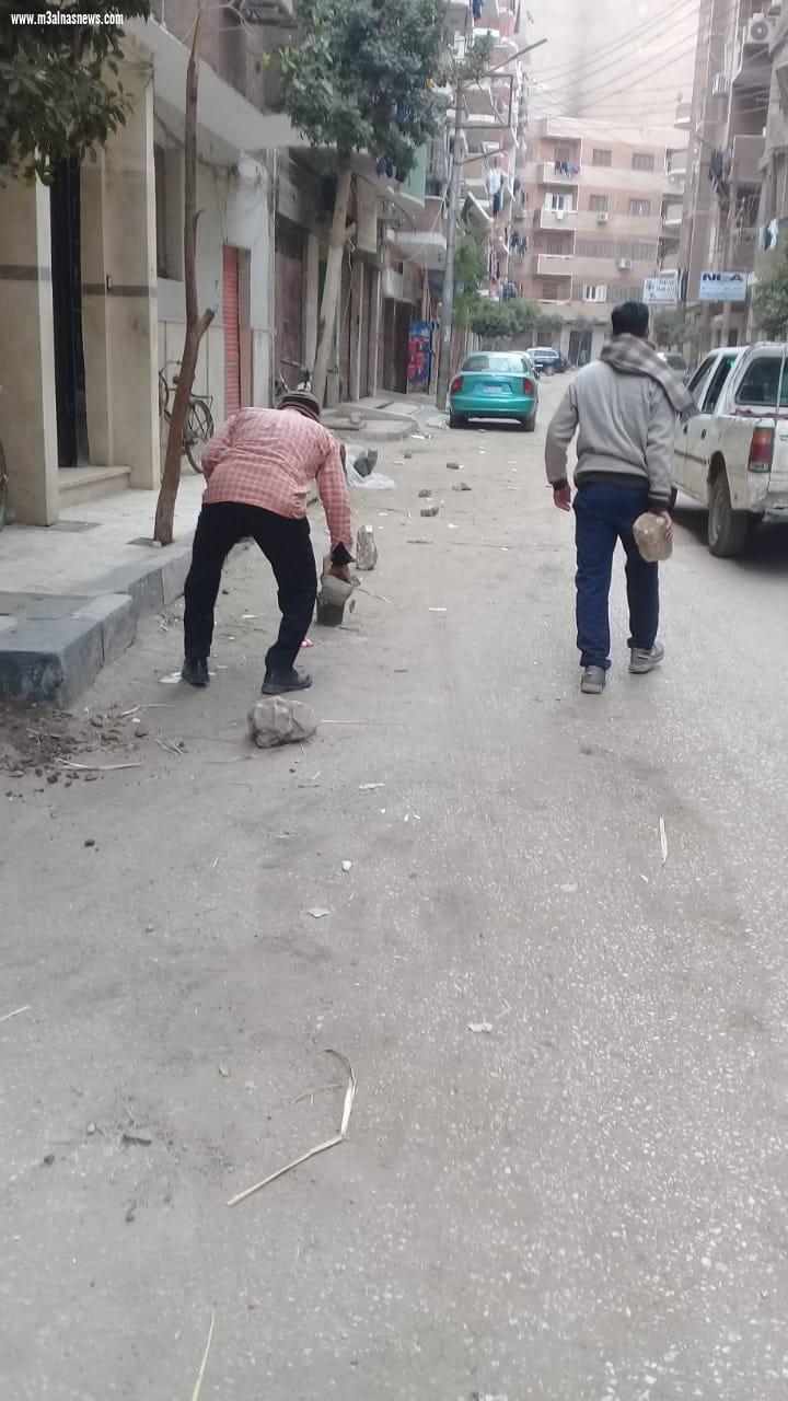 محافظ أسيوط: ضبط ومصادرة 33 شيشة وتحرير 19 محضر اشغالات خلال حملات مفاجئة بحي شرق وغرب