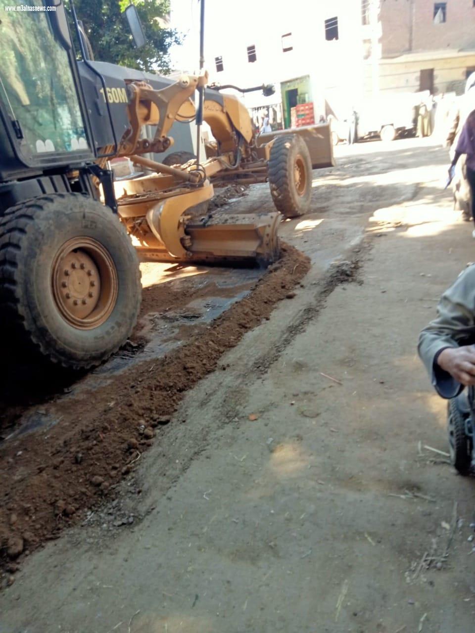 محافظ أسيوط: جهود مكثفة لتطهير الترع والمجارى المائية وصيانة بوابات الرى خلال فترة السدة الشتوية للارتقاء بمنظومة الري