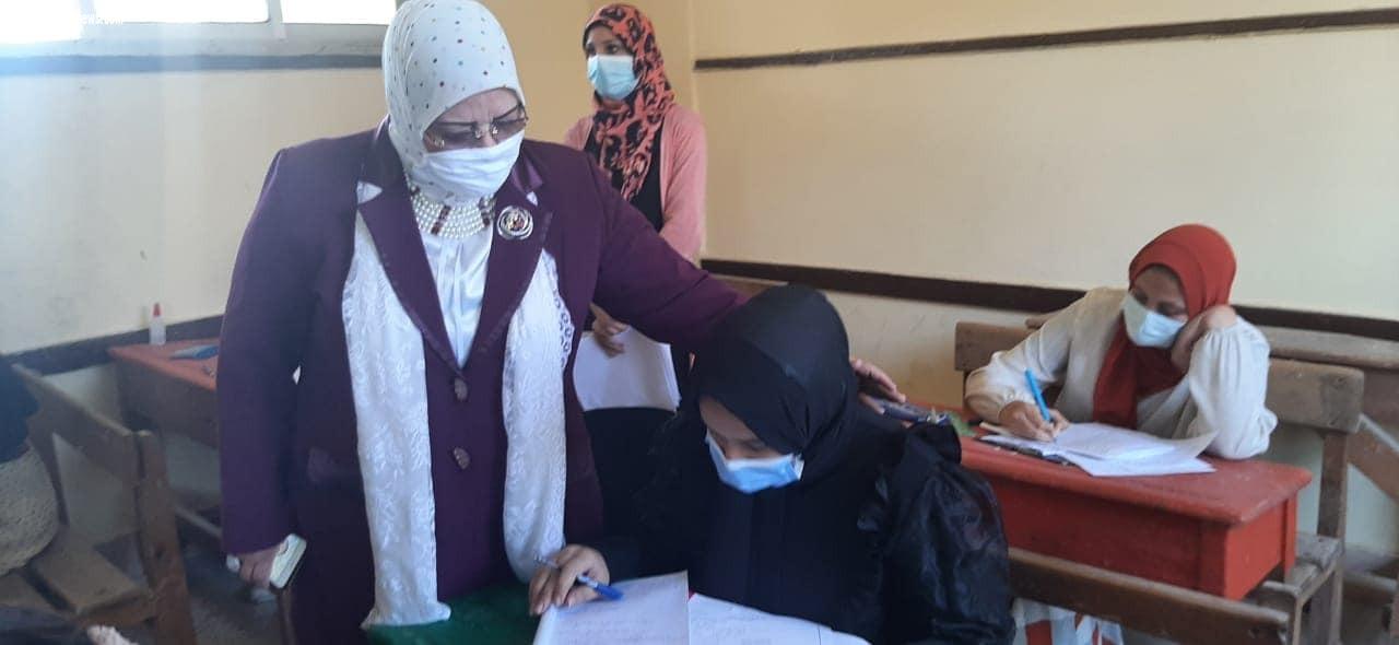 في أول أيام امتحانات الشهادة الإعدادية محافظ كفر الشيخ يوجه بتوفير سبل الراحة للطلاب