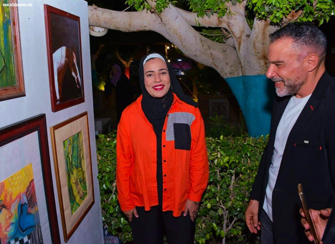 منار الهوارى ... بنت محافظة كفر الشيخ ... موهبة شابة تألقت في فنون الرسم 