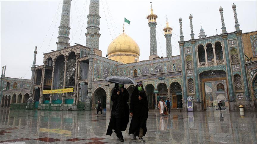 نائب إيراني.. لو أغلقت قُمْ مبكرا لما تفشى الفيروس بالبلاد