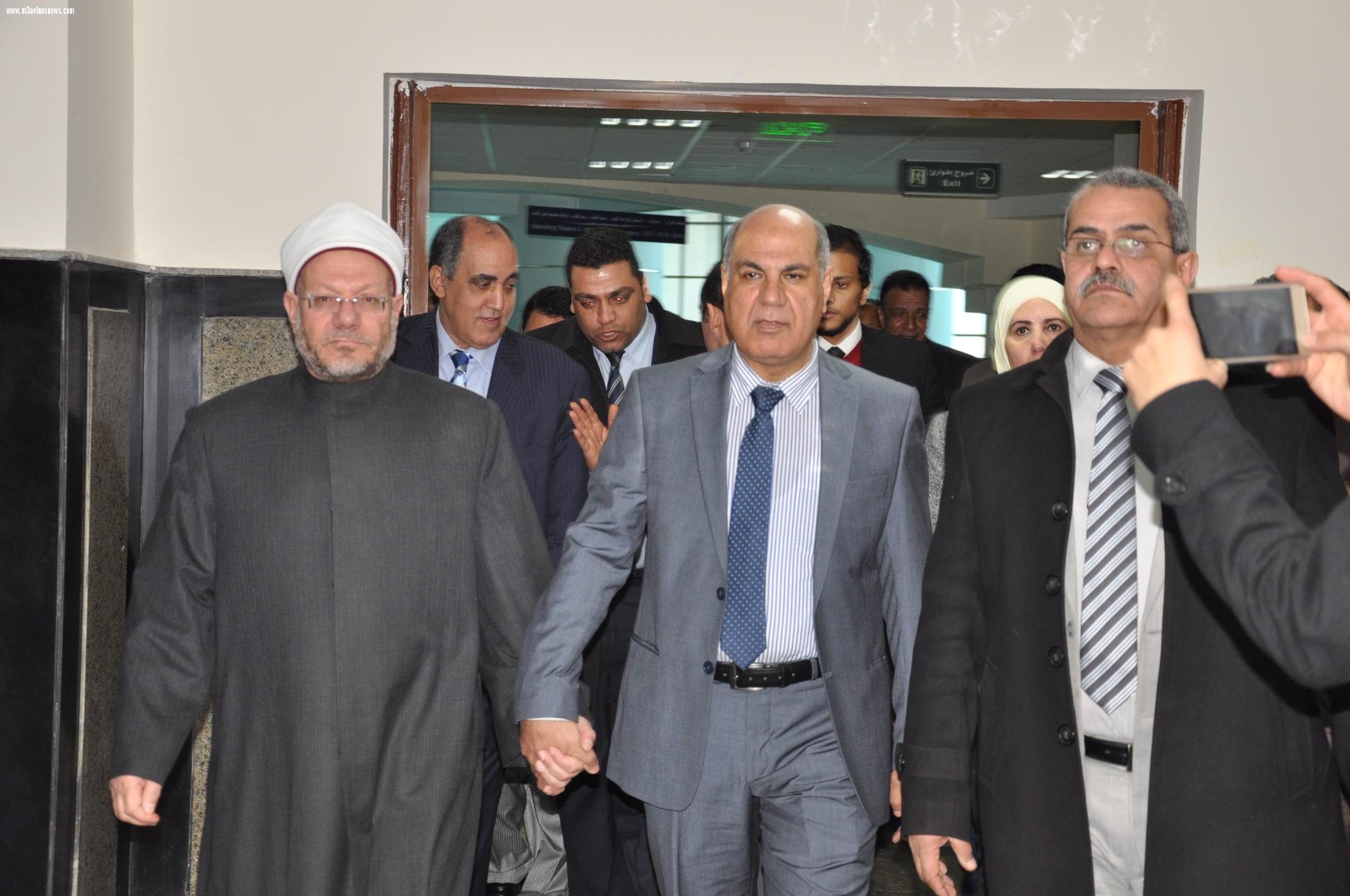 مفتى الديار المصرية في جولة تفقدية للمستشفى الجامعي بكفر الشيخ.. 