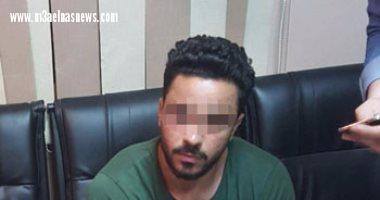 طالب يطعن عمته بـ