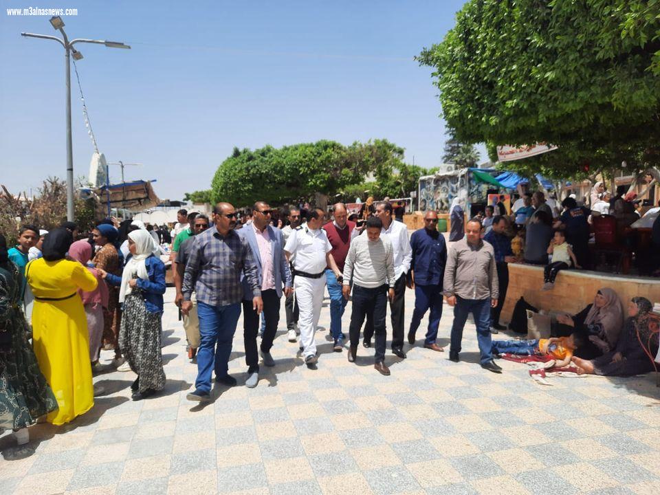 إقبال كبير على الحدائق والرحلات النيلية في ثاني أيام العيد بكفر الشيخ