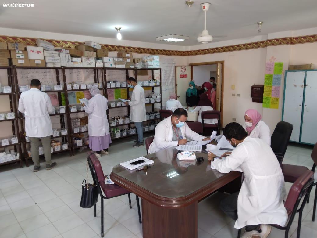  اجراء الكشف الطبي على 1500متردداً  بقرية الكراكات ببيلا  