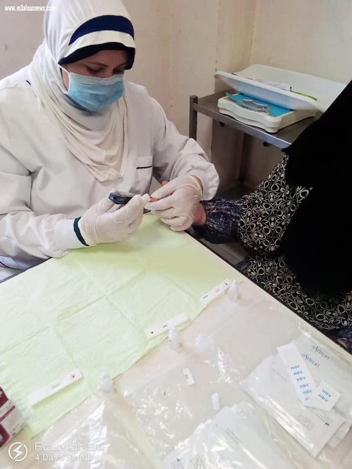 فحص وتقديم خدمات طبية لـ 122 ألف و757 بكفر الشيخ