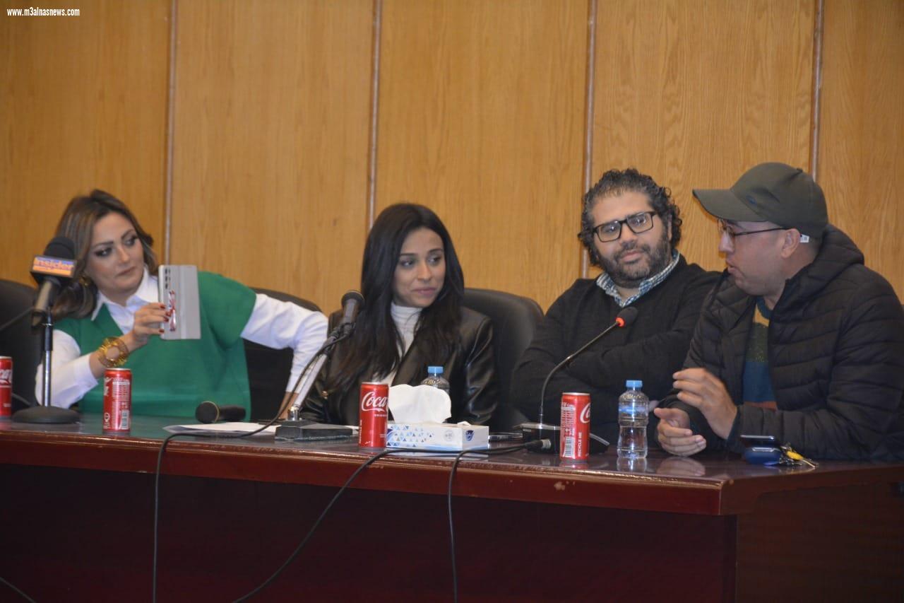 المعهد العالي للنقد الفني بـ أكاديمية الفنون يستقبل أسرة مسلسل 