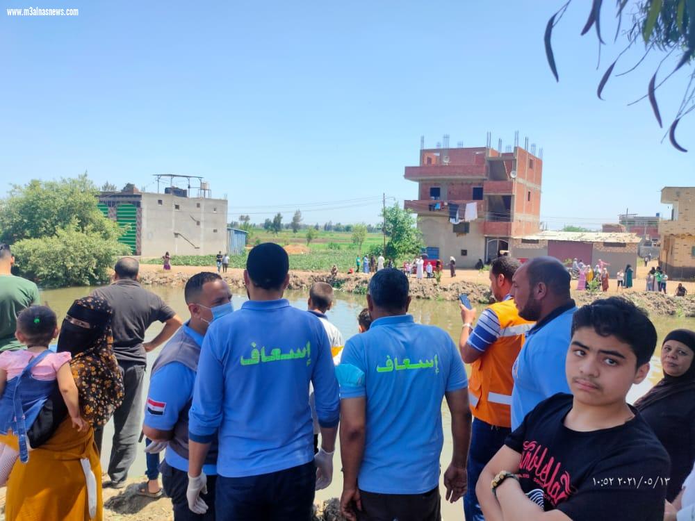 إصابة 4 أشخاص إثر انقلاب سيارتهم بإحدى الترع بكفرالشيخ
