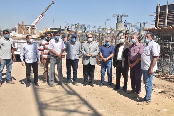 1.7 مليار جنيه تكلفة مشروع محور ديروط الحر و محافظ أسيوط يتفقد أعمال تنفيذ