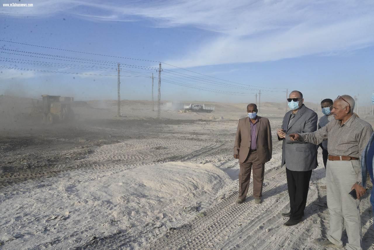 محافظ أسيوط يتفقد أعمال تطوير ورفع كفاءة طريق المطار والصحراوى الغربي ومدخل مدينة ناصر الجديدة ضمن خطة المحافظة لتطوير الطرق ورفع كفائتها